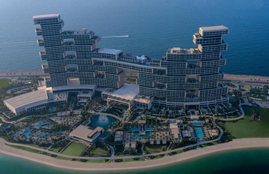 🌴 Ikonické bývanie nad Palm Jumeirah – Kráľovský luxus a nezameniteľná adresa